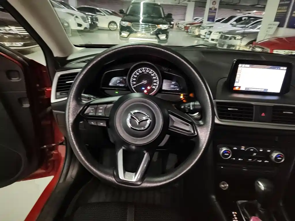 Mazda 3 Axela — миниатюра 11