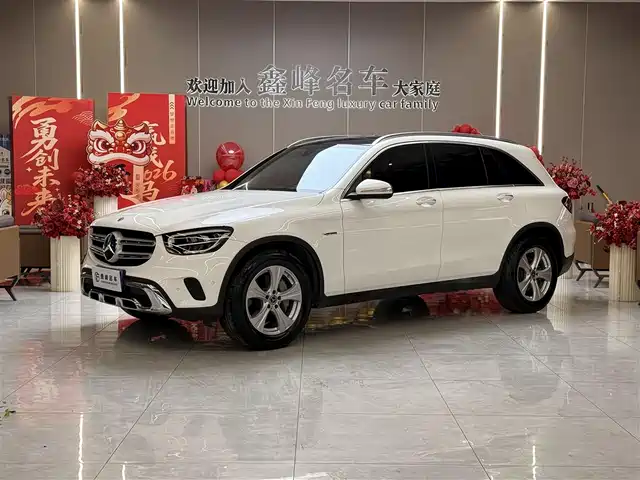 MERCEDES-BENZ GLC 2020