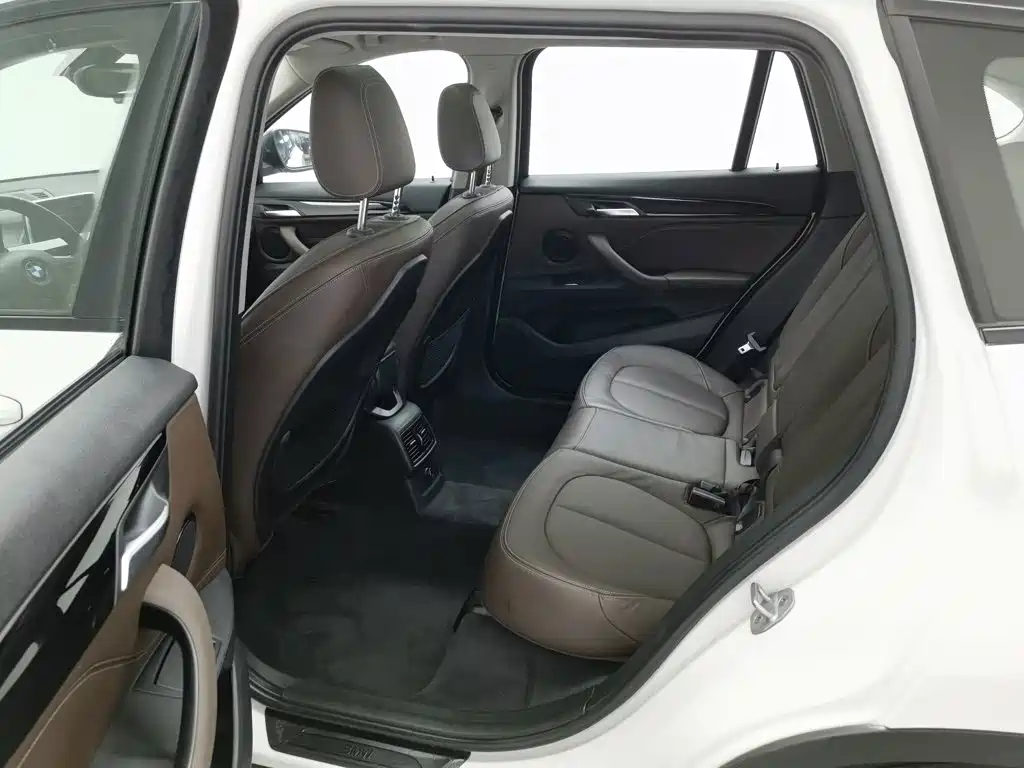 BMW X1 — миниатюра 15