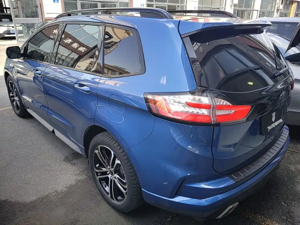 Ford Edge — миниатюра 5