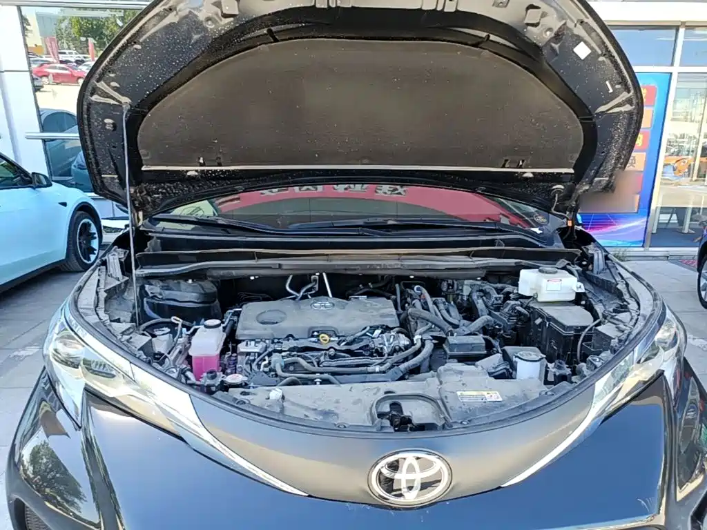 Toyota Granvia — миниатюра 20
