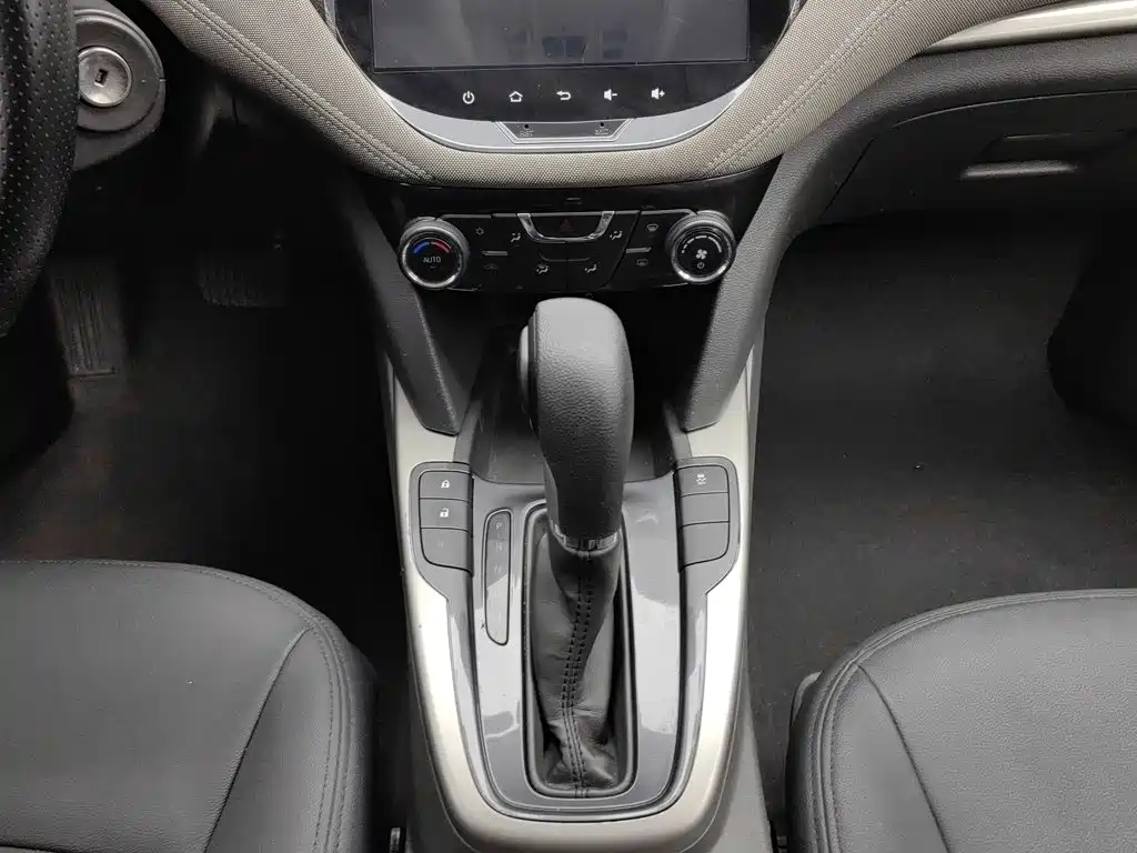 Chevrolet Malibu — миниатюра 13