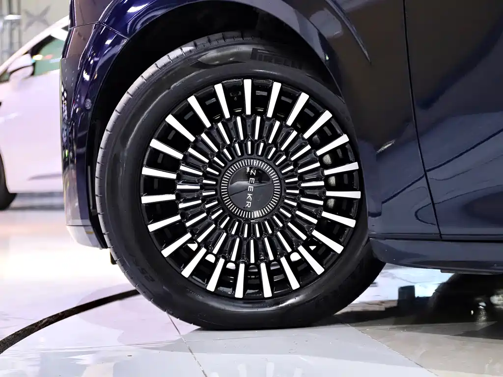 ZEEKR EXTREME KRYPTON 009