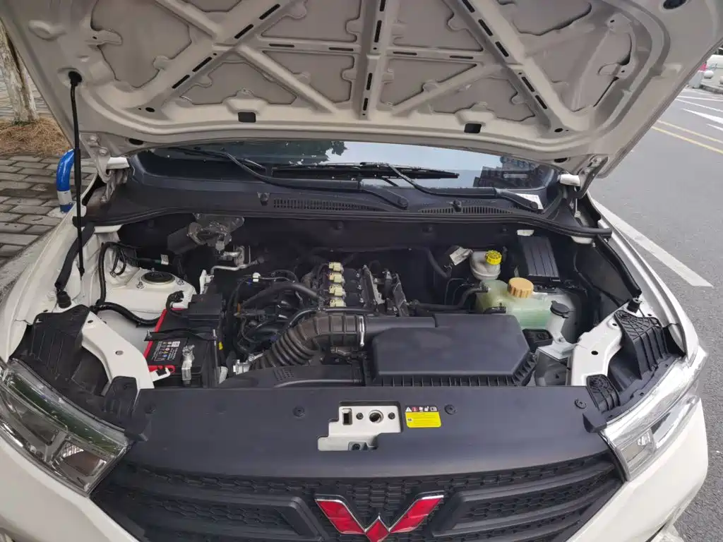 Wuling Hongguang — миниатюра 16