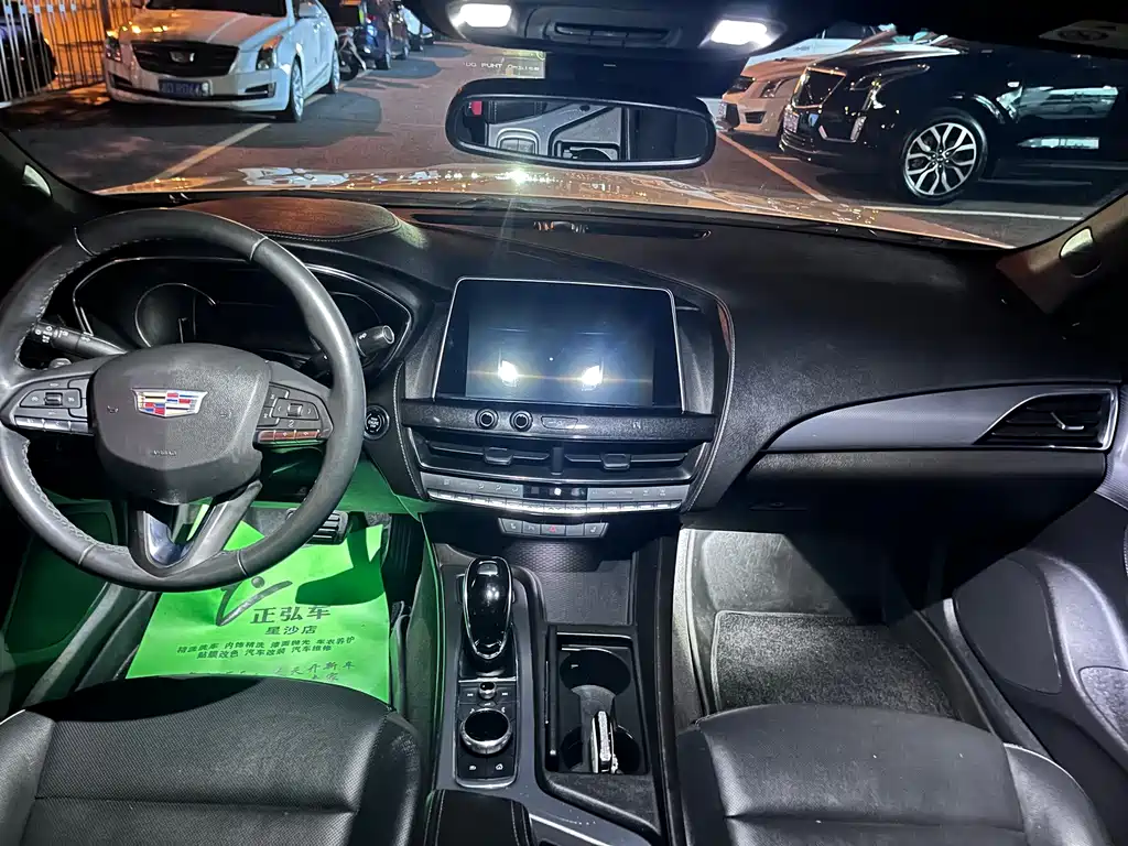 Cadillac CT5 — миниатюра 8