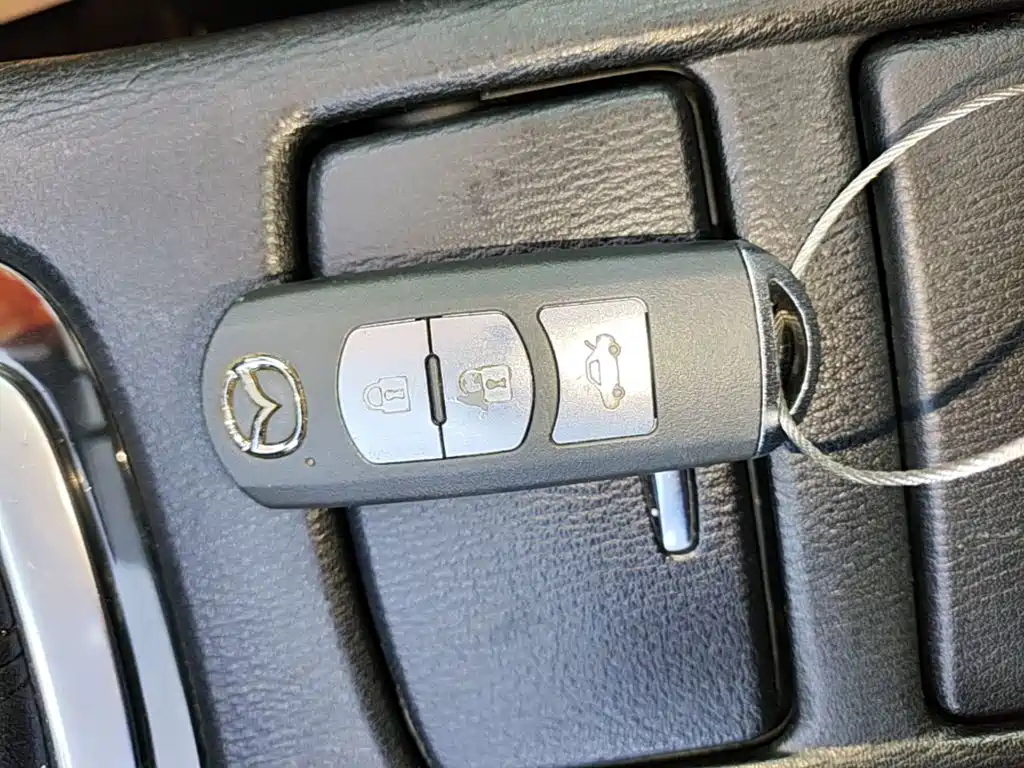 Mazda Atenza — миниатюра 9