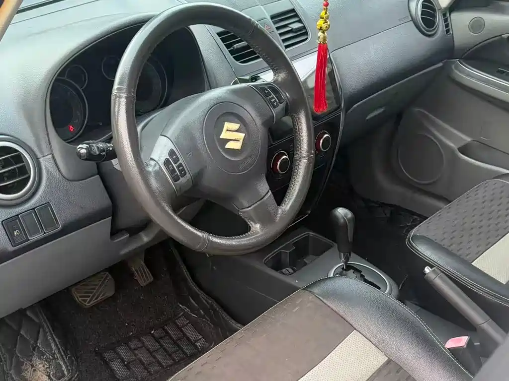 Suzuki SX4 — миниатюра 2