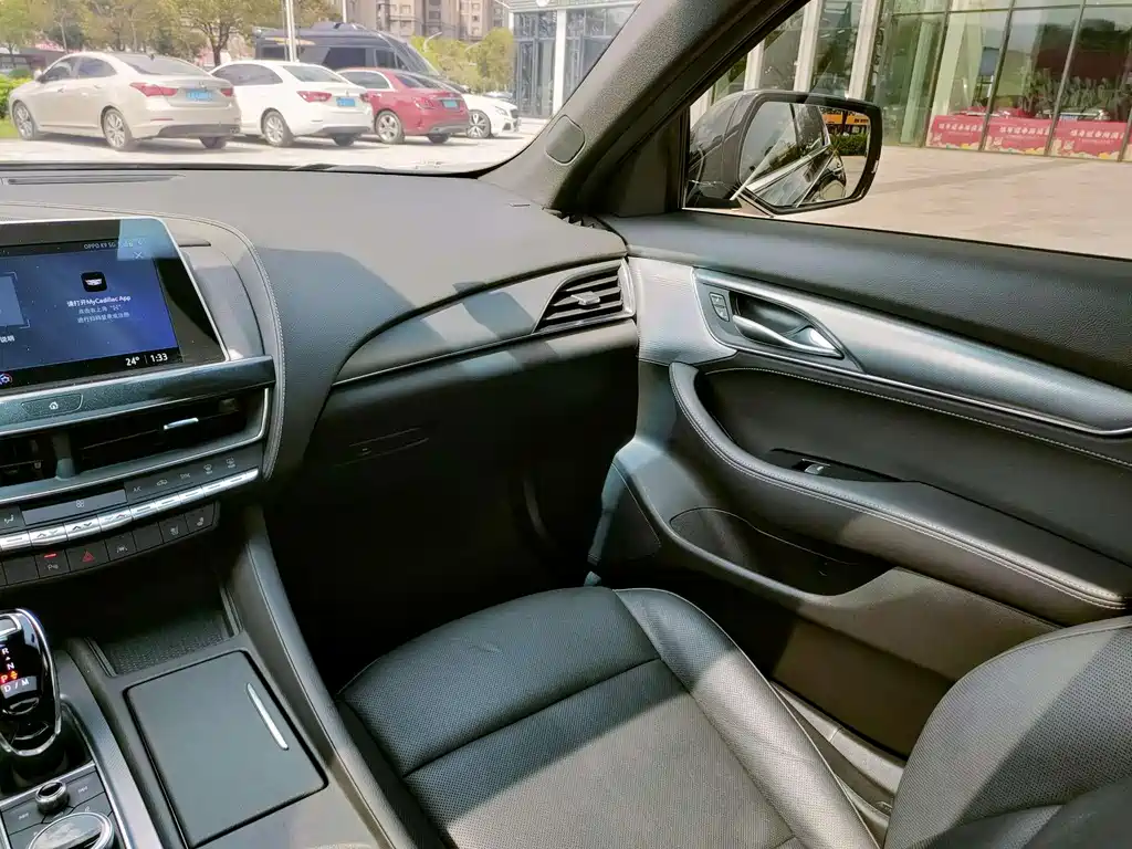 Cadillac CT5 — миниатюра 22