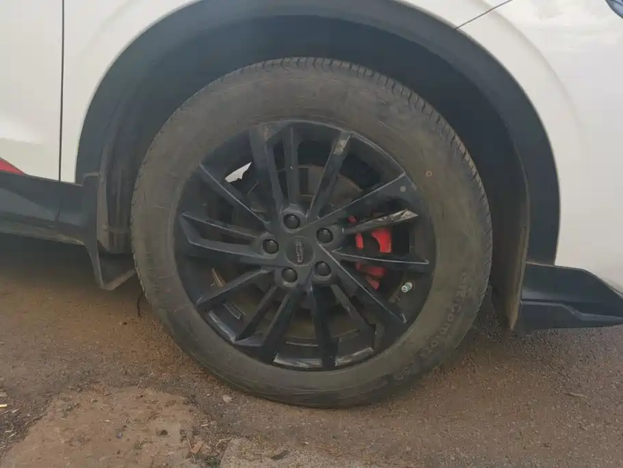 Geely Binyue — миниатюра 6