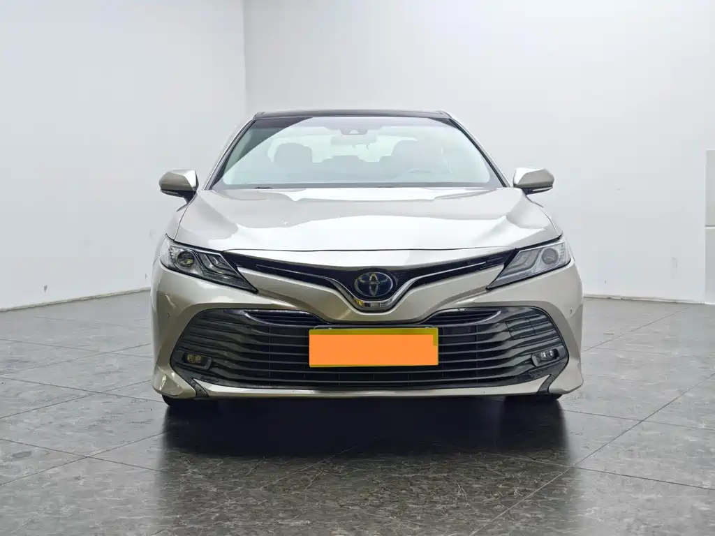 Toyota Camry — миниатюра 5