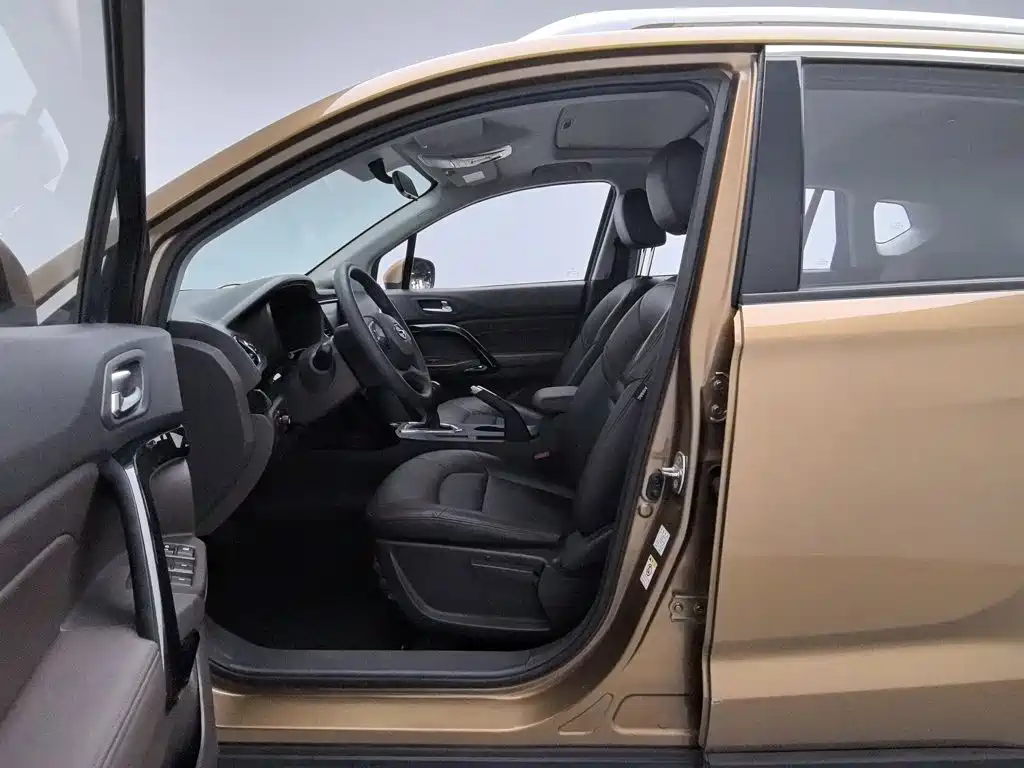GAC Motor Trumpchi GS4 — миниатюра 10