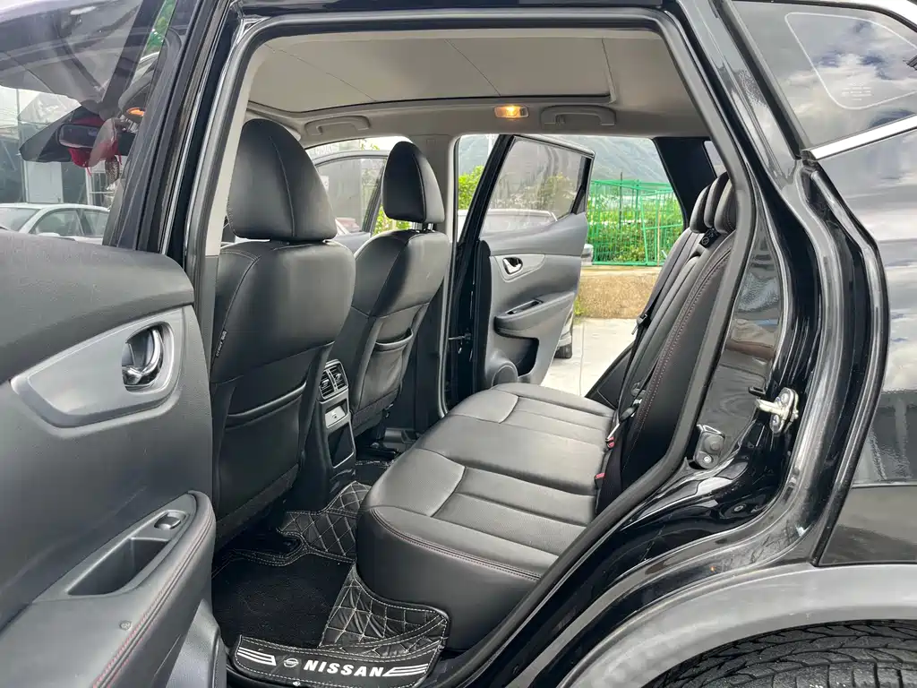 Nissan Qashqai — миниатюра 15