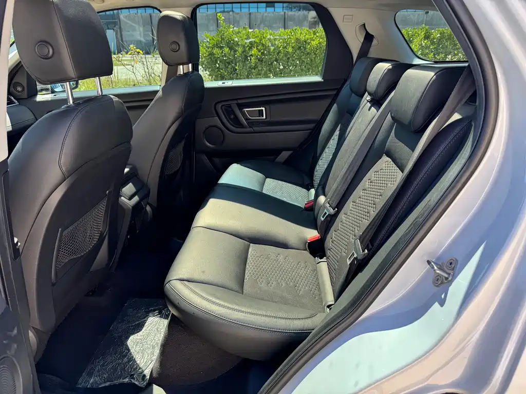 Land Rover Discovery Sport — миниатюра 8