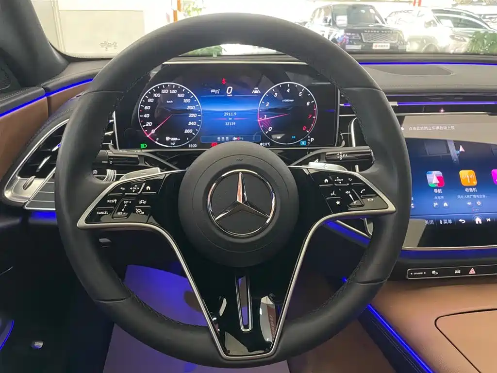 MERCEDES-BENZ E CLASS