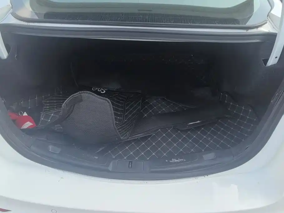 Ford Mondeo — миниатюра 4