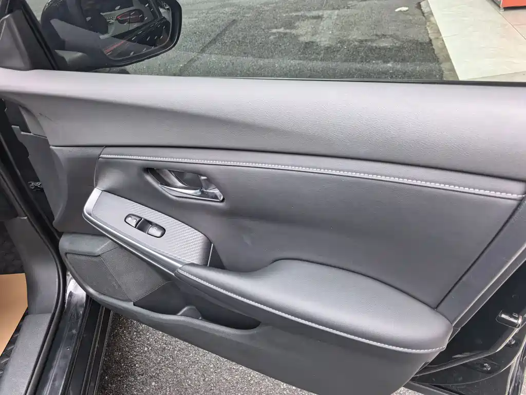 Nissan Sylphy — миниатюра 17
