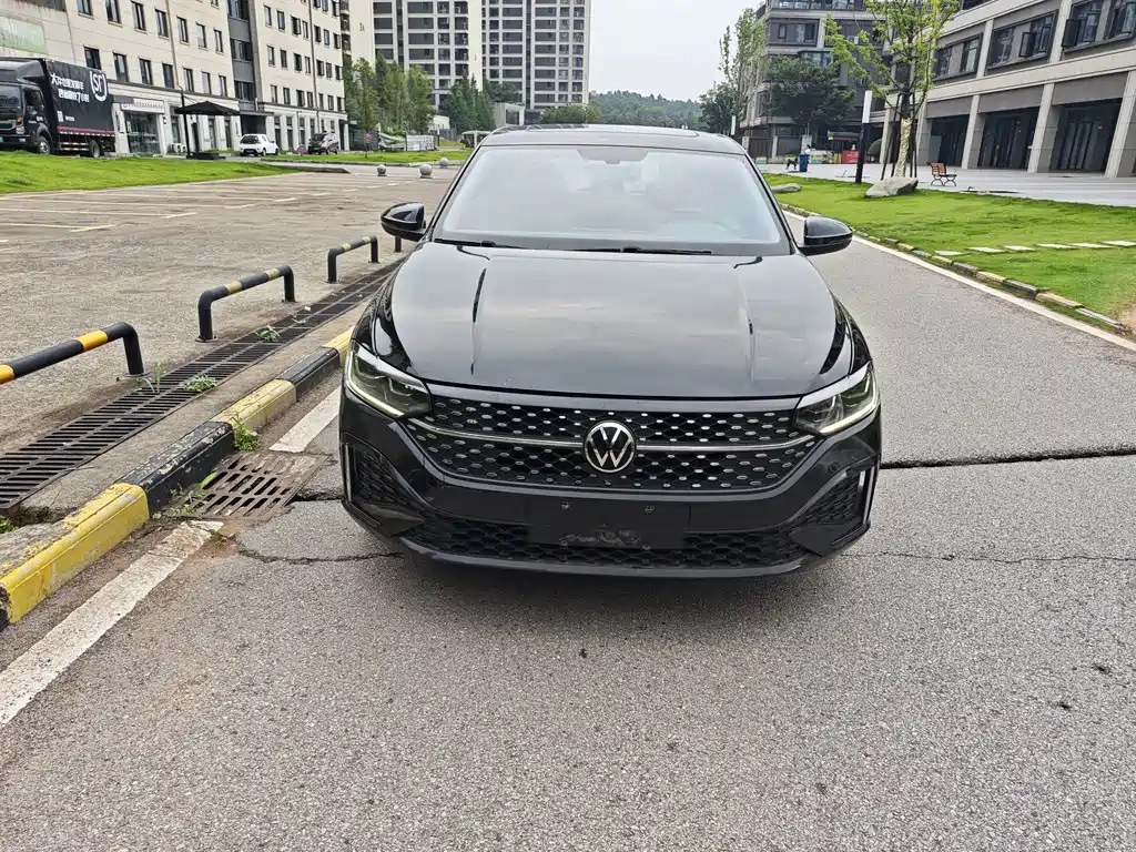 Volkswagen Lavida — миниатюра 2