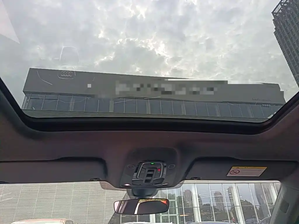 Audi Q5L — миниатюра 18