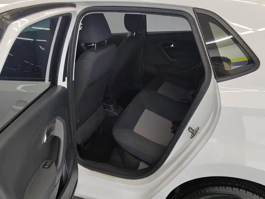 Volkswagen Polo — миниатюра 11