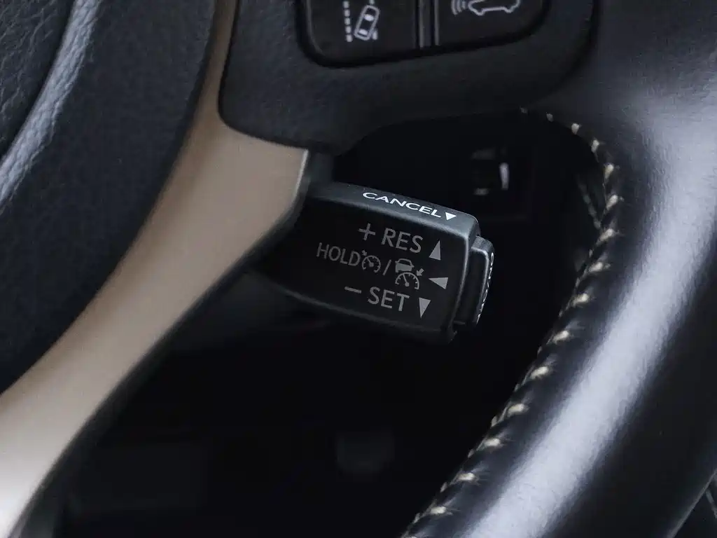 Lexus NX — миниатюра 10