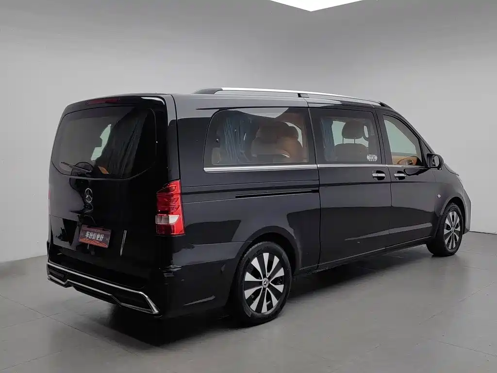 Mercedes-Benz Vito — миниатюра 2