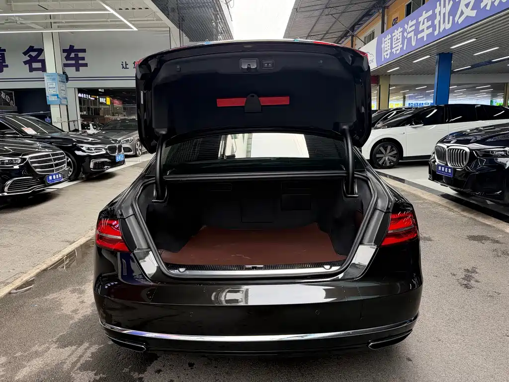 Audi A8 — миниатюра 21