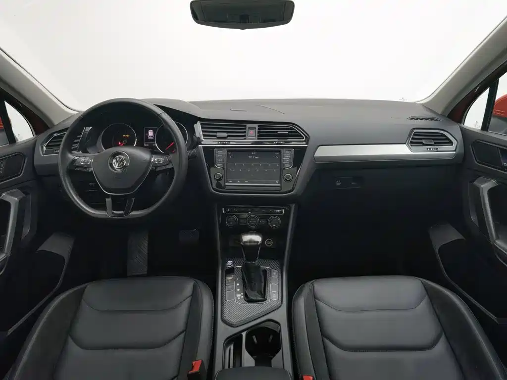Volkswagen Tiguan L — миниатюра 5