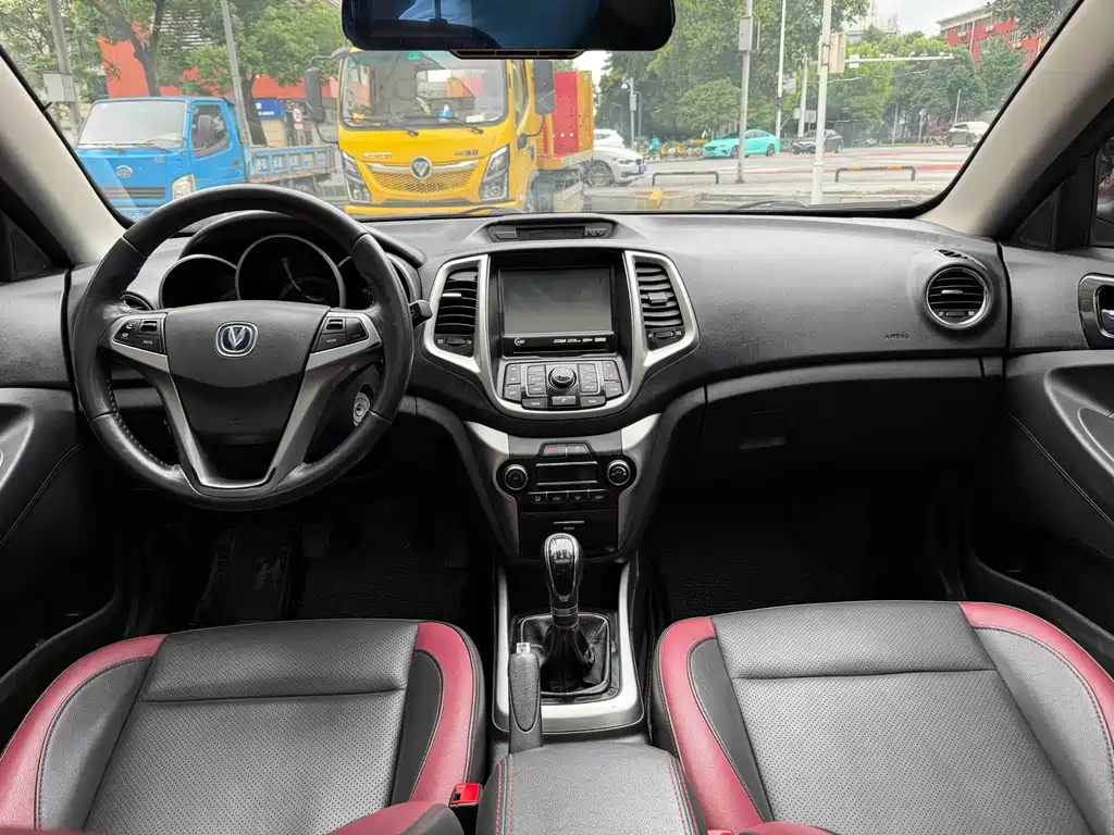 Changan EadoXT XT 2015 1.6L MT IV