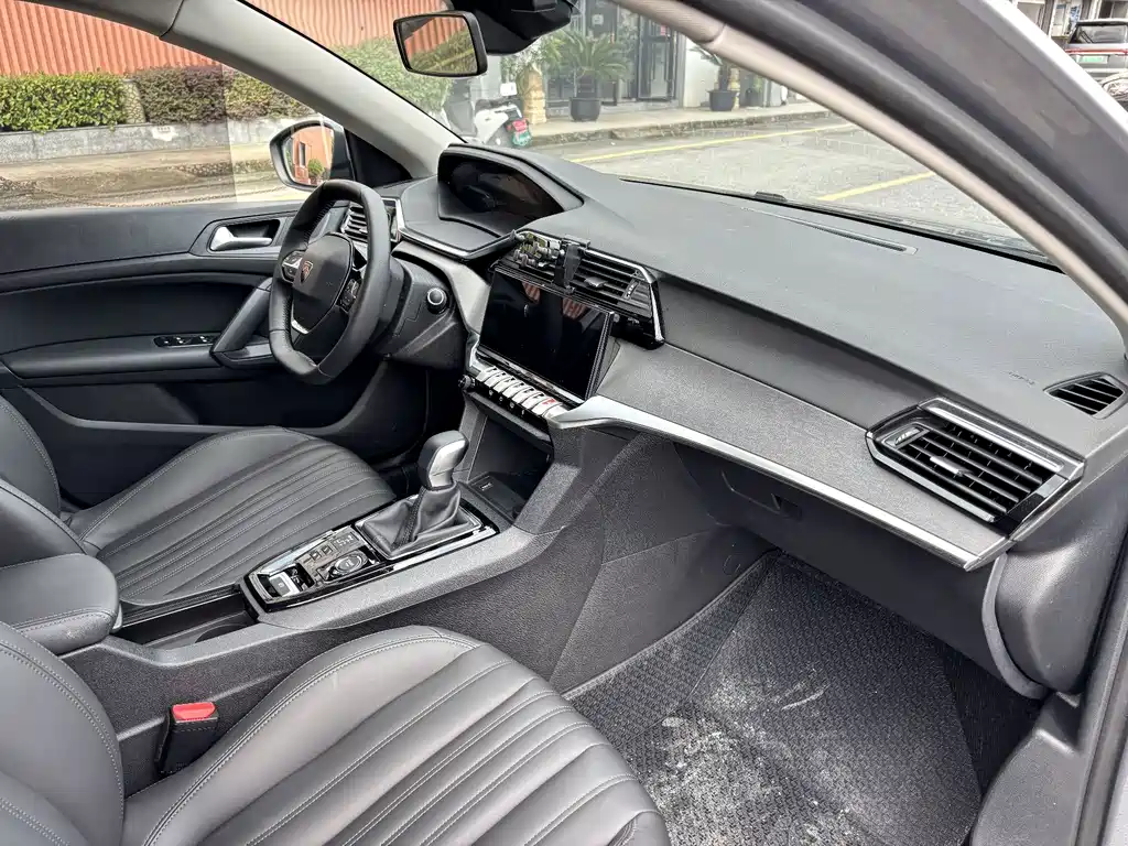 Peugeot 408 — миниатюра 19