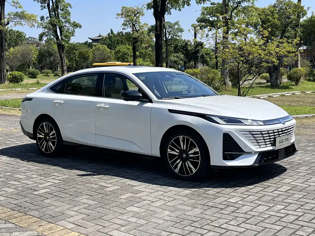 Changan Eado — миниатюра 3