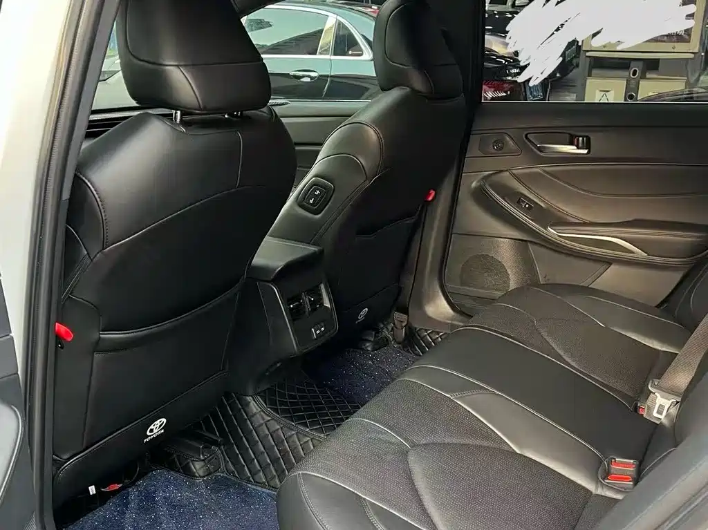 Toyota Avalon — миниатюра 9