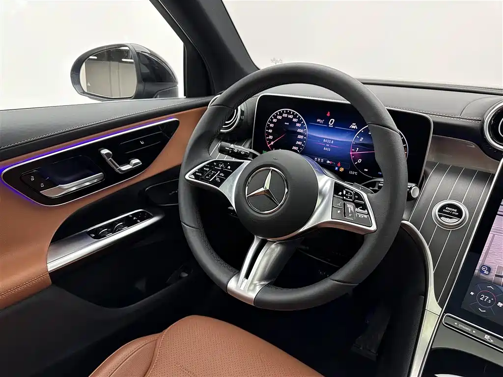 Mercedes-Benz GLC 2025 GLC 260 L 4MATIC