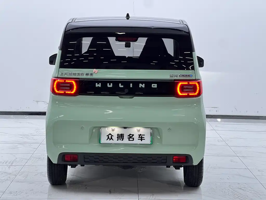 Wuling MINIEV — миниатюра 4