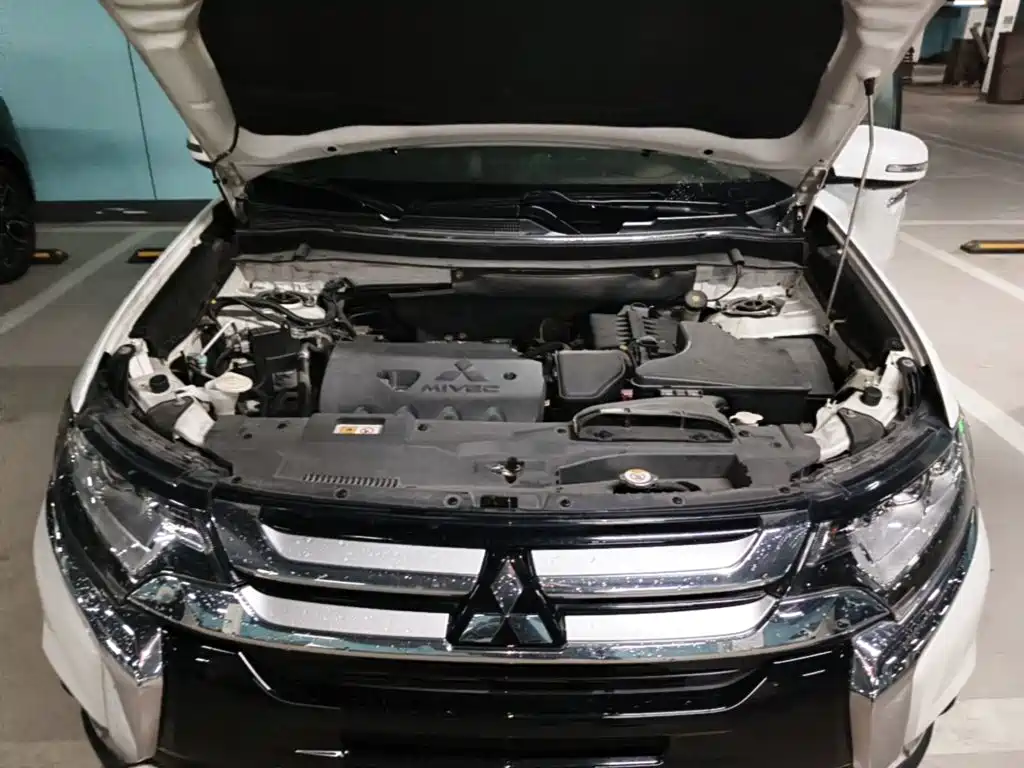 Mitsubishi Outlander — миниатюра 25