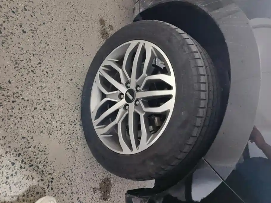 Wey Wey VV5 — миниатюра 6