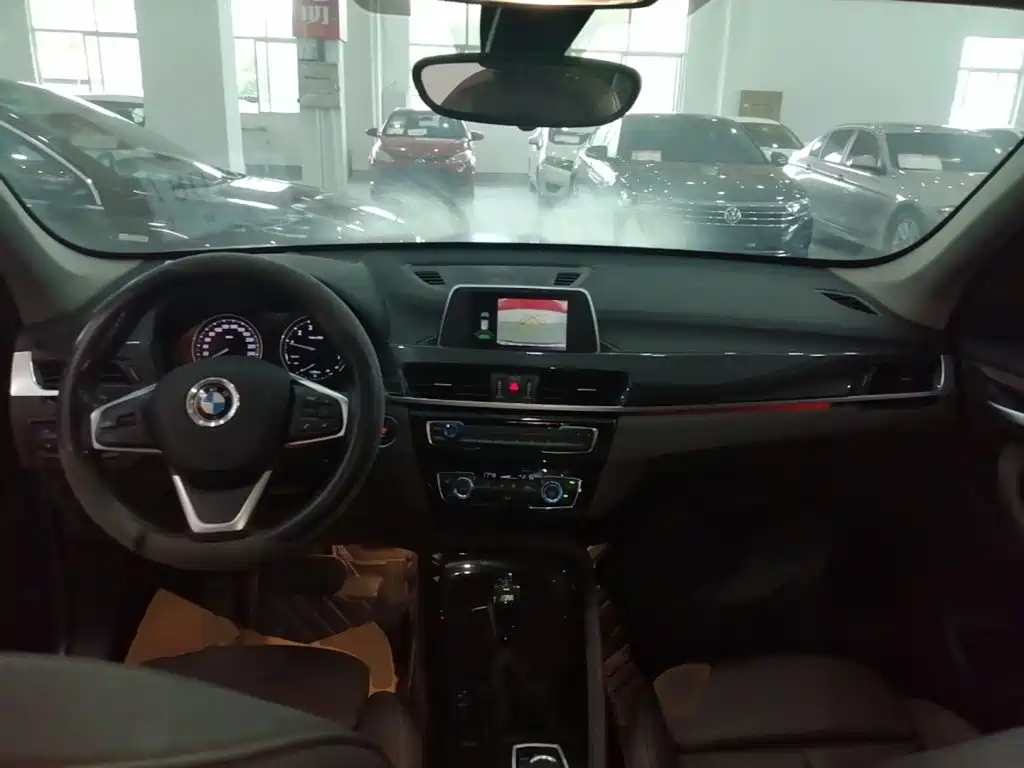 BMW X1 — миниатюра 10