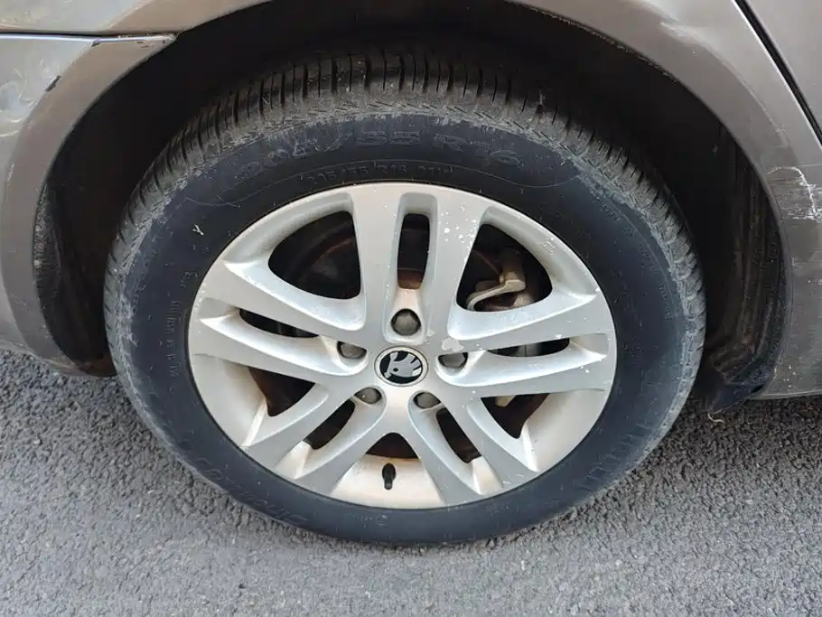 Skoda Octavia — миниатюра 6