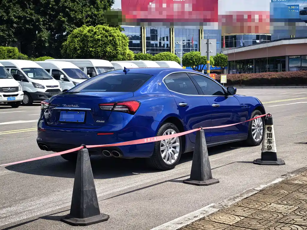 Maserati Ghibli — миниатюра 7