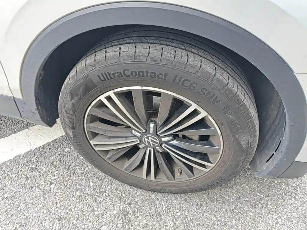 Volkswagen Tiguan L — миниатюра 12