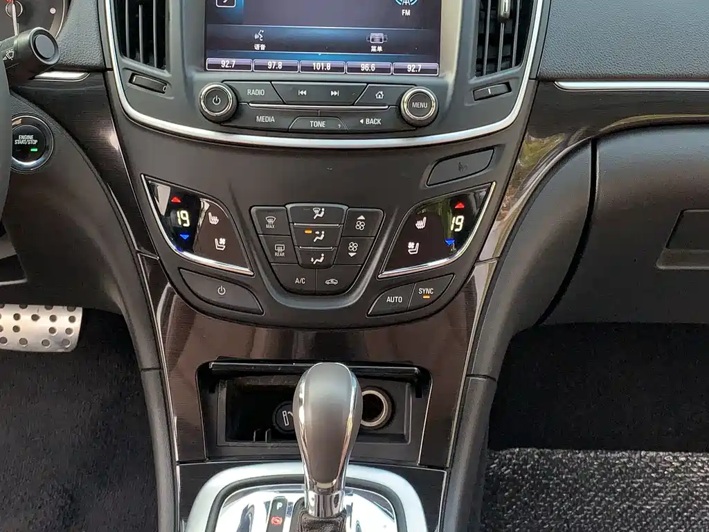 Buick Regal — миниатюра 11