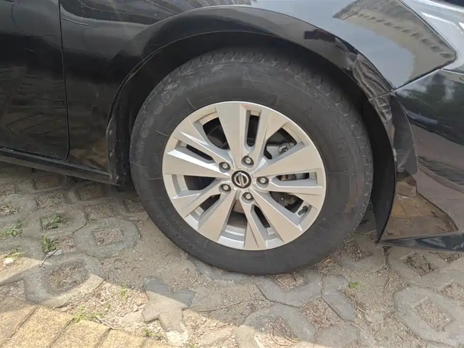 Nissan Altima 2019 2.0L XL Upper
