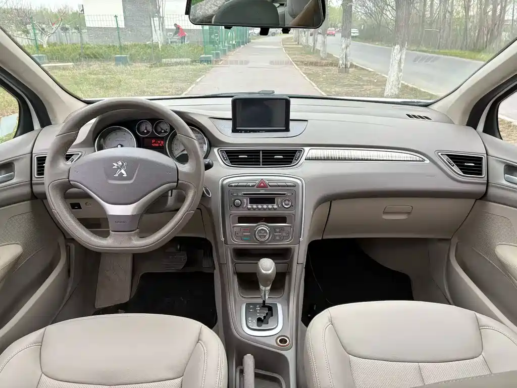 Peugeot 308 — миниатюра 5