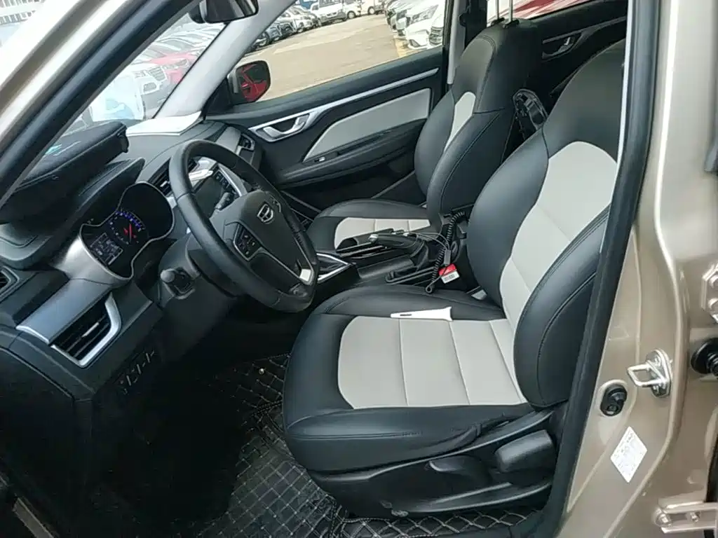 Geely Vision — миниатюра 15