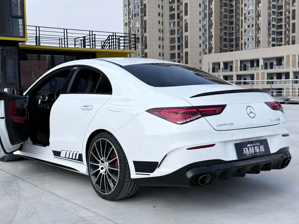 MERCEDES-BENZ CLA AMG