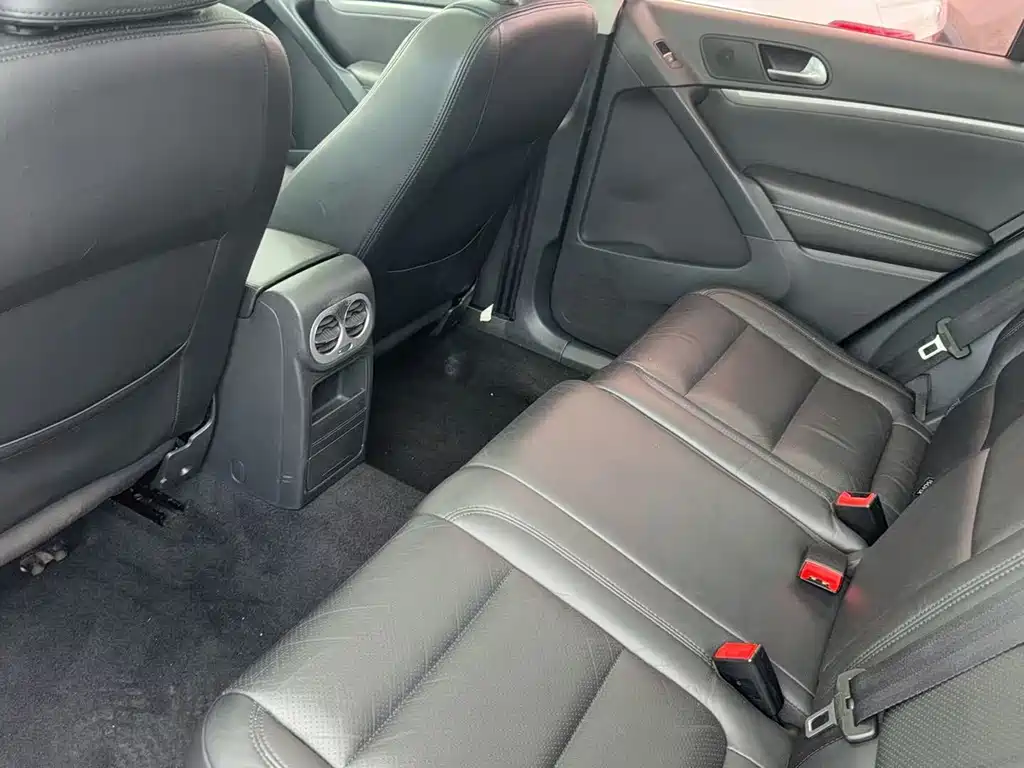 Volkswagen Tiguan — миниатюра 3
