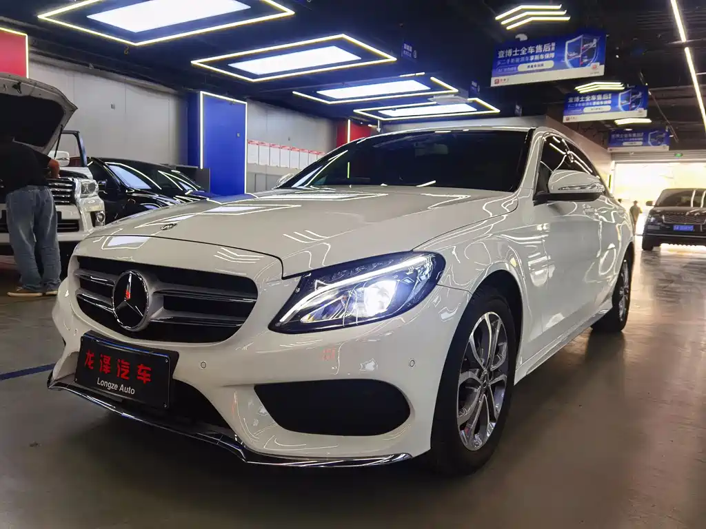 Mercedes-Benz C-Class 2017
