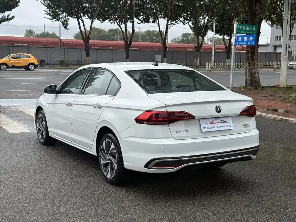 Volkswagen Bora — миниатюра 4
