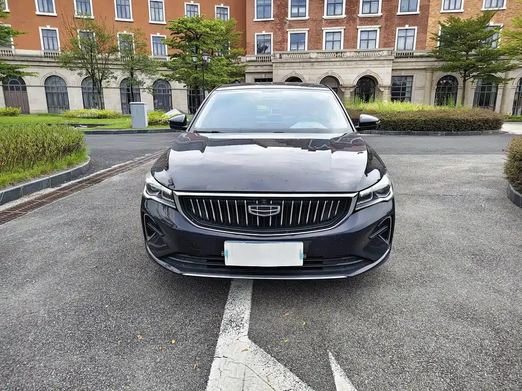 Geely Emgrand — миниатюра 2