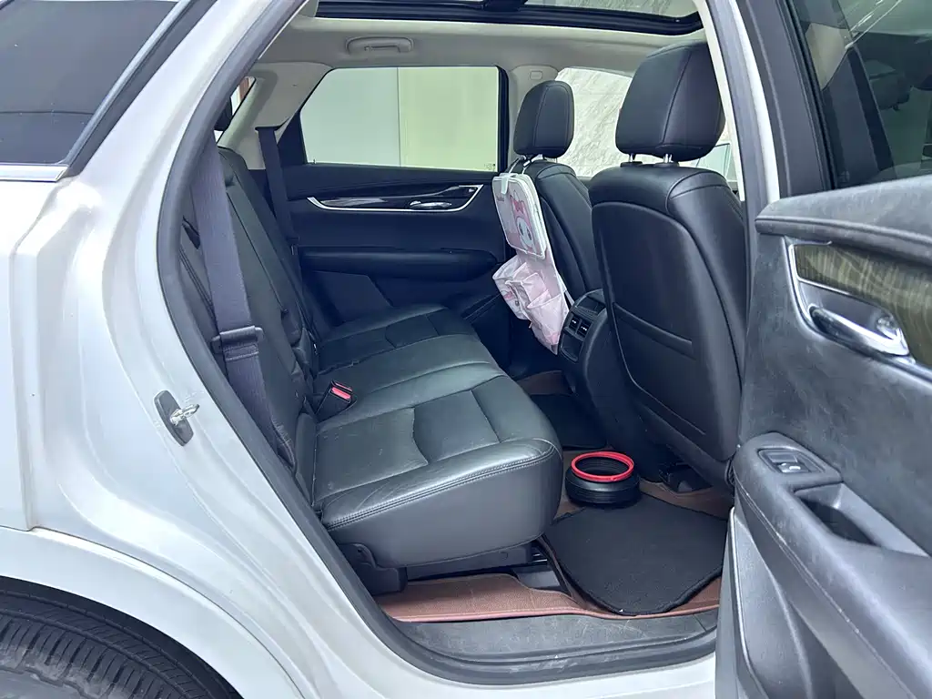 Cadillac XT5 — миниатюра 11