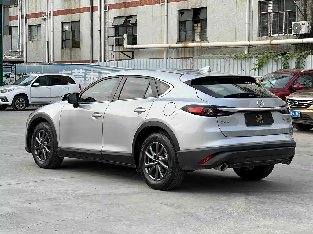 MAZDA CX 4